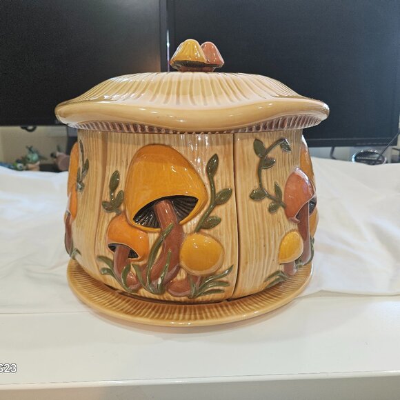 Vintage ARNELS Ceramic Mushroom Divided 6 pc. Canister Set, Rare Collectib - Picture 1 of 16